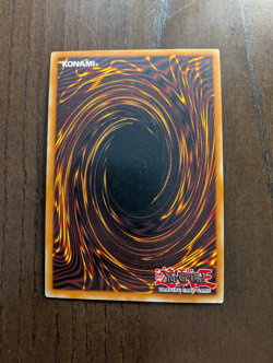 Yu-Gi-Oh Vintage Blue-Eyes White Dragon SKE-001 Starter Deck Kaiba Ultra Rare - Image 2