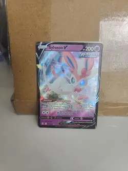 Pokemon TCG Sylveon v Evolving Skies Holo Ultra Rare Card 074/203 LP-NM - Image 1
