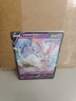 Pokemon TCG Sylveon v Evolving Skies Holo Ultra Rare Card 074/203 LP-NM - Image 5