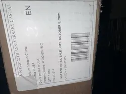 Pokemon TCG 25th Anniversary Celebrations Prime Collection Box 820650809750 - Image 2