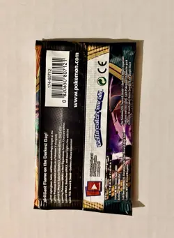 Pokemon Sword & Shield Darkness Ablaze Booster Pack - Image 2