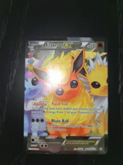 Flareon EX RC28/RC32 Generations Pokemon card TCG - Image 2
