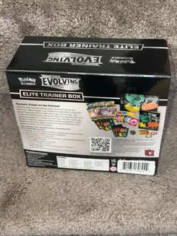 Pokemon Sword & Shield Evolving Skies Elite Trainer Box ETB Umbreon CASE FRESH - Image 2