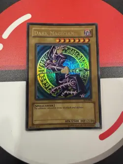 Konami Dark Magician SDY-006 Starter Deck: Yugi Ultra Rare Holo 2500ATK 2100DEF - Image 1
