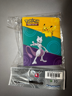 2016 Pokemon 60-Card Mini Collector's Album Pikachu Mewtwo Charizard - Image 1