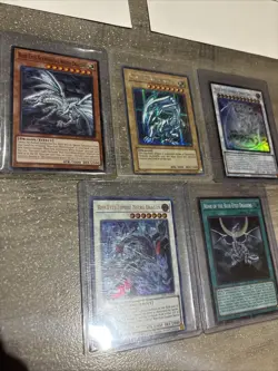 Blue Eyes White Dragon DDS-001 REPRINT COPY VERSION + 4 Other Authentic cards - Image 2