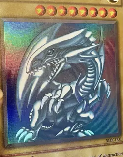 Blue-Eyes White Dragon SDK-001 (GLOSSY Ultra Rare) Starter Deck: Kaiba Yugioh MP - Image 2