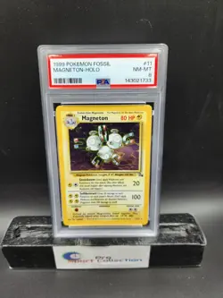 1999 POKEMON FOSSIL MAGNETON-HOLO 11/62 PSA 8 NM-MT - Image 1