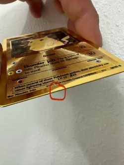 Pikachu 58/102 Gold Metal Card: Celebrations 25th Anniversary - Image 4