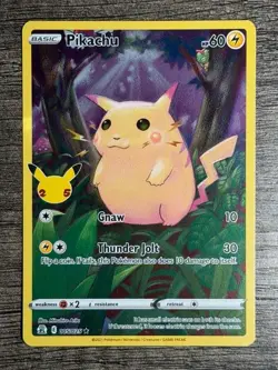 POKEMON FULL ART PIKACHU 005/025 RARE CELEBRATIONS 2021 LP + ARCEUS SLEEVE - Image 1