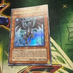 Yugioh! Red-Eyes Zombie Dragon SDZW-EN001 Ultra Rare 1st Edition MP - Image 2