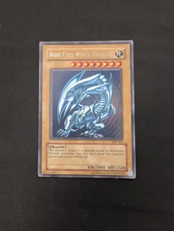 Konami Blue-Eyes White Dragon SDK-001 1996 Yu-Gi-Oh! Cards - Image 1