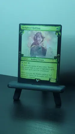 Delighted Halfling (Showcase Scrolls) Foil - Image 1