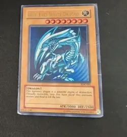 Yu-Gi-Oh Blue-Eyes White Dragon SDK-001 1st Edition - Image 1