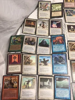 Mixed Lot Of 150+ Vintage 1990s-2007 Magic The Gathering Playing Cards - Image 2