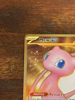 Pokemon TCG Mew EX 205/165 Scarlet & Violet Holo Hyper Rare NM - Image 2
