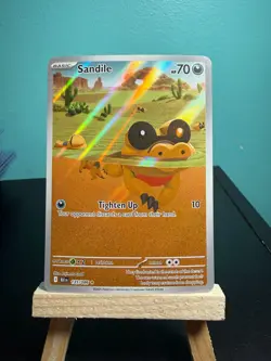 Pokemon Sandile 135/086 Sv: Black Bolt Illustration Rare Holo Basic HP70 - Image 1