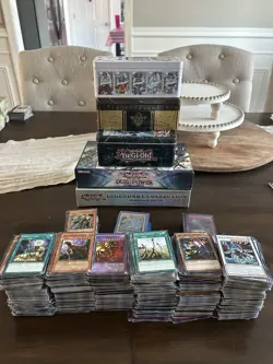 YU-GI-OH! LOT. 1000+ CARDS. Tins, boxes, playmats included. - Image 1