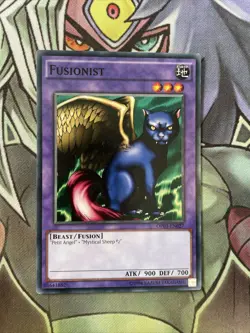 OP03-EN027 Fusionist - Common - 1st Edition NM Yugioh Card - Image 1