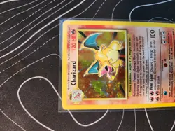 Pokemon Charizard 4/102 Base Set Holo Rare English 1999 Wizards of the Coast - Image 2