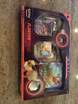 Pokemon Eeveelution VMax Premium Collection Set: Jolteon & Flareon - Image 2