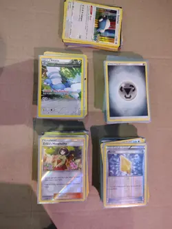 pokemon cards bulk lot 220 Cards and Energy And Pokemon Box N/M - Image 1
