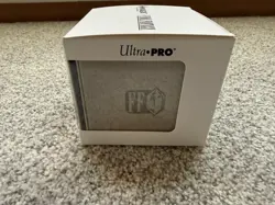 Ultra Pro MTG Final Fantasy Cloud, Planet’s Champion Alcove Edge Deck Box (New) - Image 2