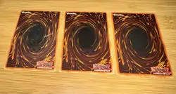 Yu-Gi-Oh Classi Bundle Blue-Eyes Dark Magician Summoned Skull Monster Reborn Lot - Image 3