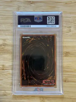 Yu-Gi-Oh! Blue-Eyes White Dragon SDK-001 2002 Ultra Rare Faded PSA 9 - Image 2