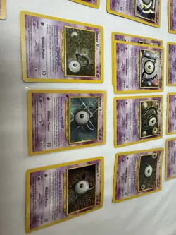 Lot of 32 Vintage Pokemon Cards - Unown Neo Discovery Set - WotC 2001 A-Z - Image 5