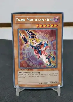 Yu-Gi-Oh TCG: Sectet Rare Dark Magician Girl CT2-EN004, Limited Edition Promo #2 - Image 1