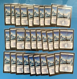 Jumpstart 2022 Snow-Covered Island x30 lp or better I Combine Ship - Image 1