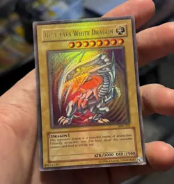 Yu-Gi-Oh! Misprint Blue Eyes White Dragon - Max Holo Bleed - SDK-E001 - VLP - Image 3