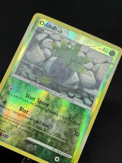 Pokemon Pokemon Oddish 111/146 Legends Awakened Reverse Holo - Image 2