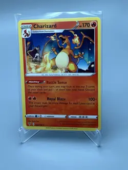 2020 Pokemon Sword & Shield Vivid Voltage Charizard #025/185 Nice And sharp! - Image 1