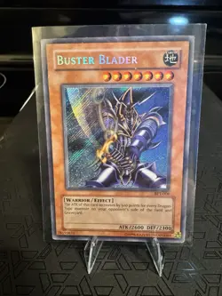 Yu-Gi-Oh! Buster Blader Holo Foil Effect BPT-008 1996 - Image 1