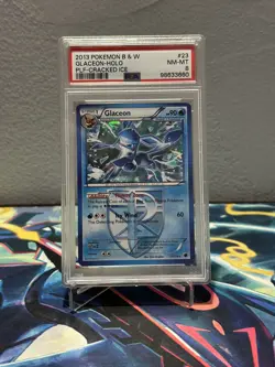PSA 8 NM-MT CRACKED ICE #23 GLACEON-HOLO 2013 POKEMON BLACK WHITE PLASMA FREEZE - Image 1