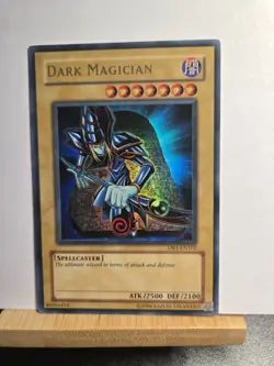 Yugioh! LP Dark Magician - DB1-EN102 - Ultra Rare - Unlimited Edition Lightly Pl - Image 1