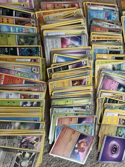 Lot Of Pokemon Cards Mainly 2020- 2023 Including Halloween Over 400 Cards - Image 3