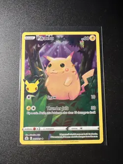 Pikachu 005/025 Celebrations Holo Full Art 2021 Pokemon TCG NM - Image 1