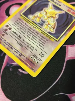Alakazam 1/102 Base Set Vintage Holo Pokemon Card WOTC Pokemon TCG - Image 2