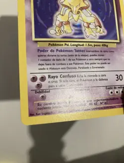Alakazam 1/102 Base Set Spanish Holo Pokemon Card - Image 4