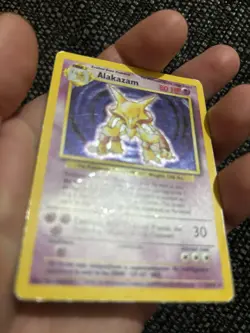 Pokemon Alakazam TCG Base Set Holo Rare Card 1/102 HP - Image 2