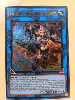 Tri-Brigade Arms Mouser DOOD-EN051 (Ultra Rare) 1st Ed - NM - YU-GI-OH! - Image 1