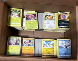 HUGE Pokemon BULK lot 21lbs 4000+ Cards Common Uncommon HOLO RARE Reverse Holo - Image 4