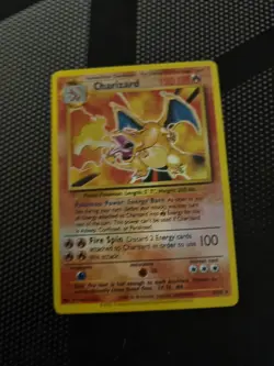 Pokemon TCG Charizard Celebrations Holo Card 4/102 - Image 1