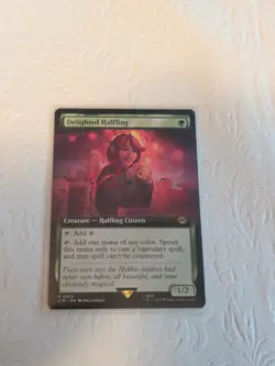 Delighted Halfling (Extended Art) Universes Beyond: the Lord of the Rings: Tales - Image 1