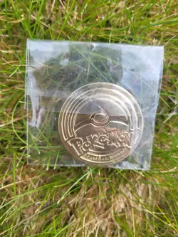 pokemon metal charizard gold coin - Image 2