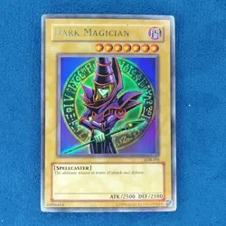 Yu-Gi-Oh! Dark Magician Legend of Blue Eyes White Dragon LOB-005 MP - Image 1