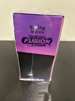 Pokemon TCG: Sword & Shield Fusion Strike Elite Trainer Box 820650809330 - Image 4
